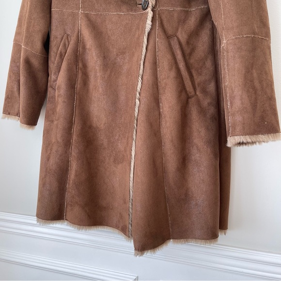 Gerard Darrel Brown Fur Coat - Picture 5 of 13